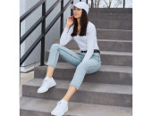 Жіночі кросівки (17)