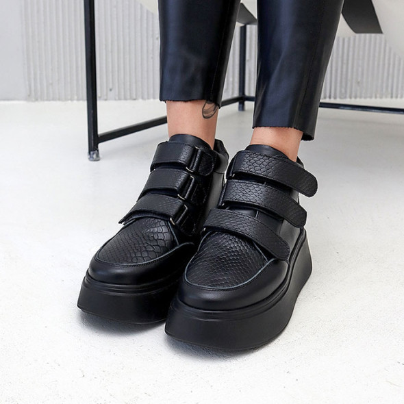 Кросівки жіночі шкіряні SOLO 8101-28 Black Кросівки жіночі шкіряні SOLO 8101-28 Black