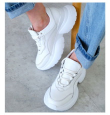 Кросівки жіночі білі GOLD 8479-28 Кросівки жіночі білі GOLD 8479-28